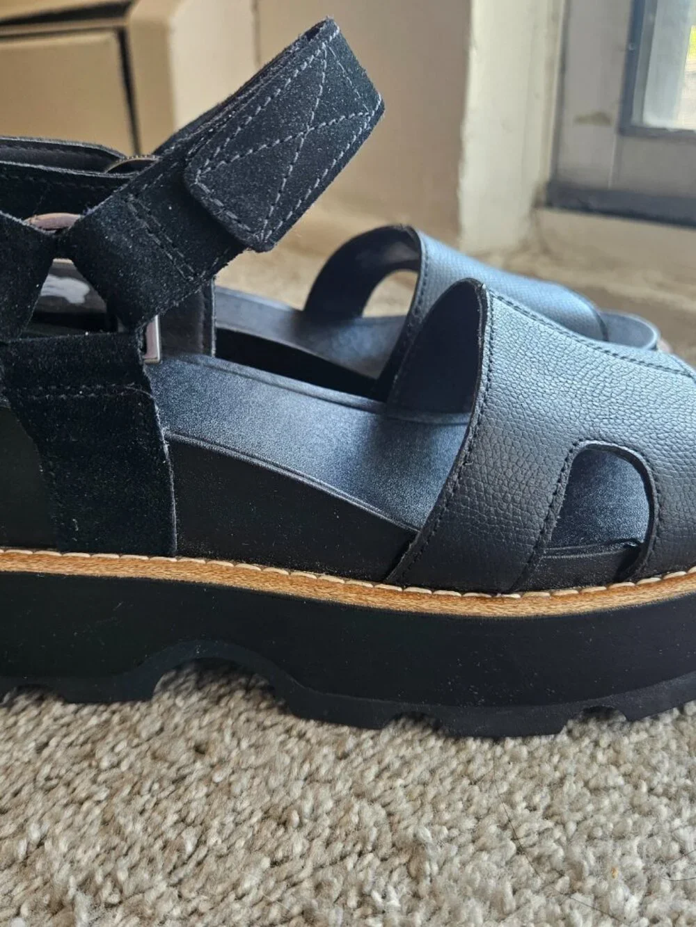 Sorel Joanie IV Ankle Strap (Y-Strap) Wedge Sandals Womens Size 7